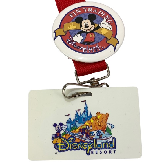 Disney Resort Lanyards Pin Trading Button - Picture 3 of 4